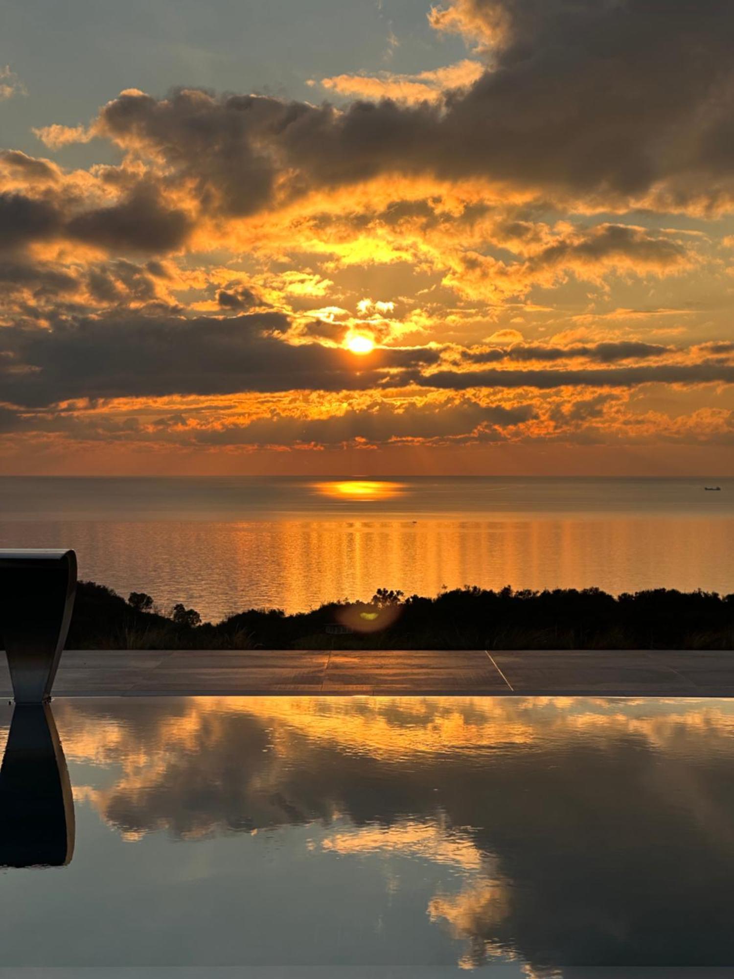 Villa Esmi Durres Kryemëdhej Esterno foto