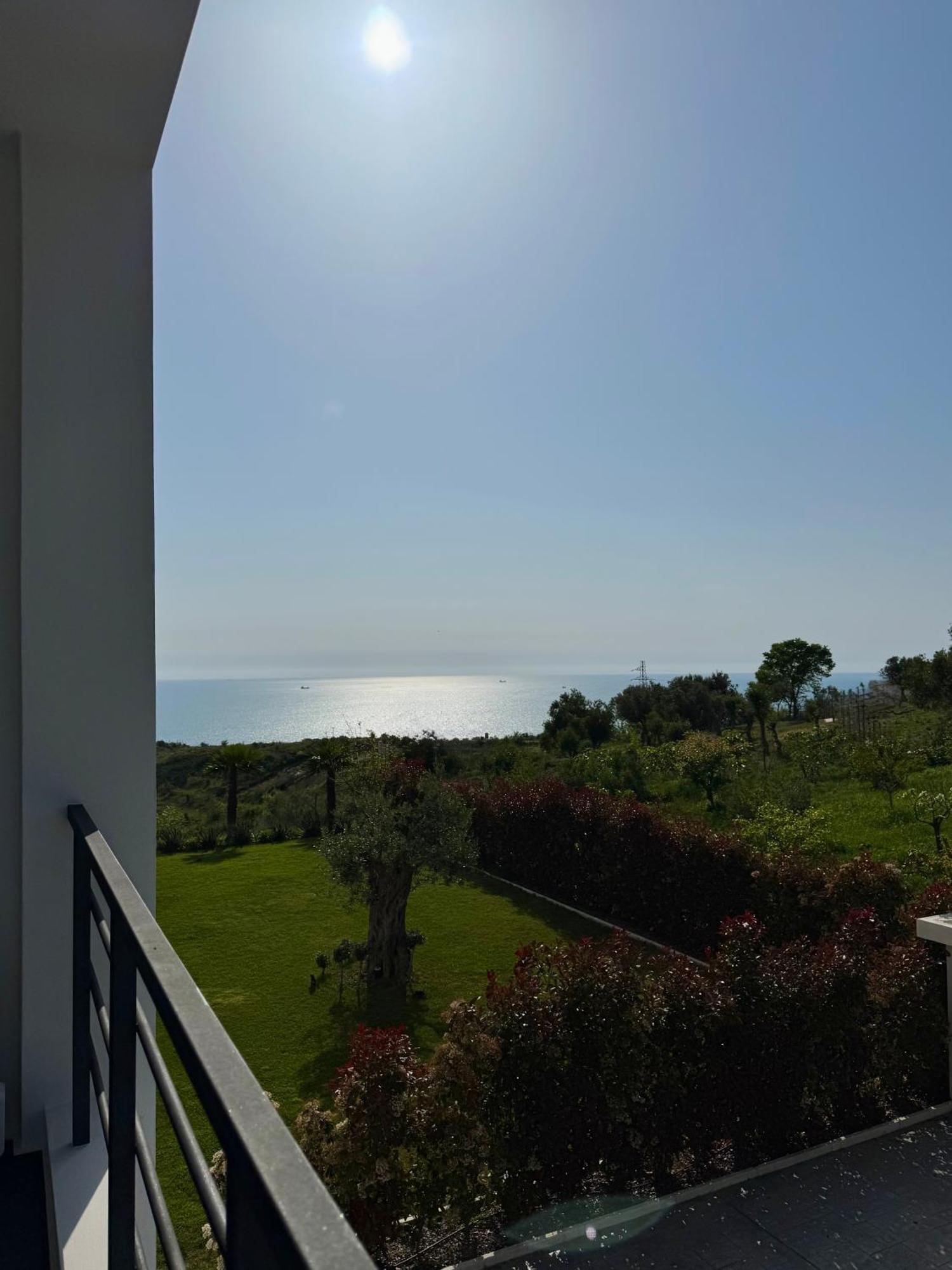 Villa Esmi Durres Kryemëdhej Esterno foto