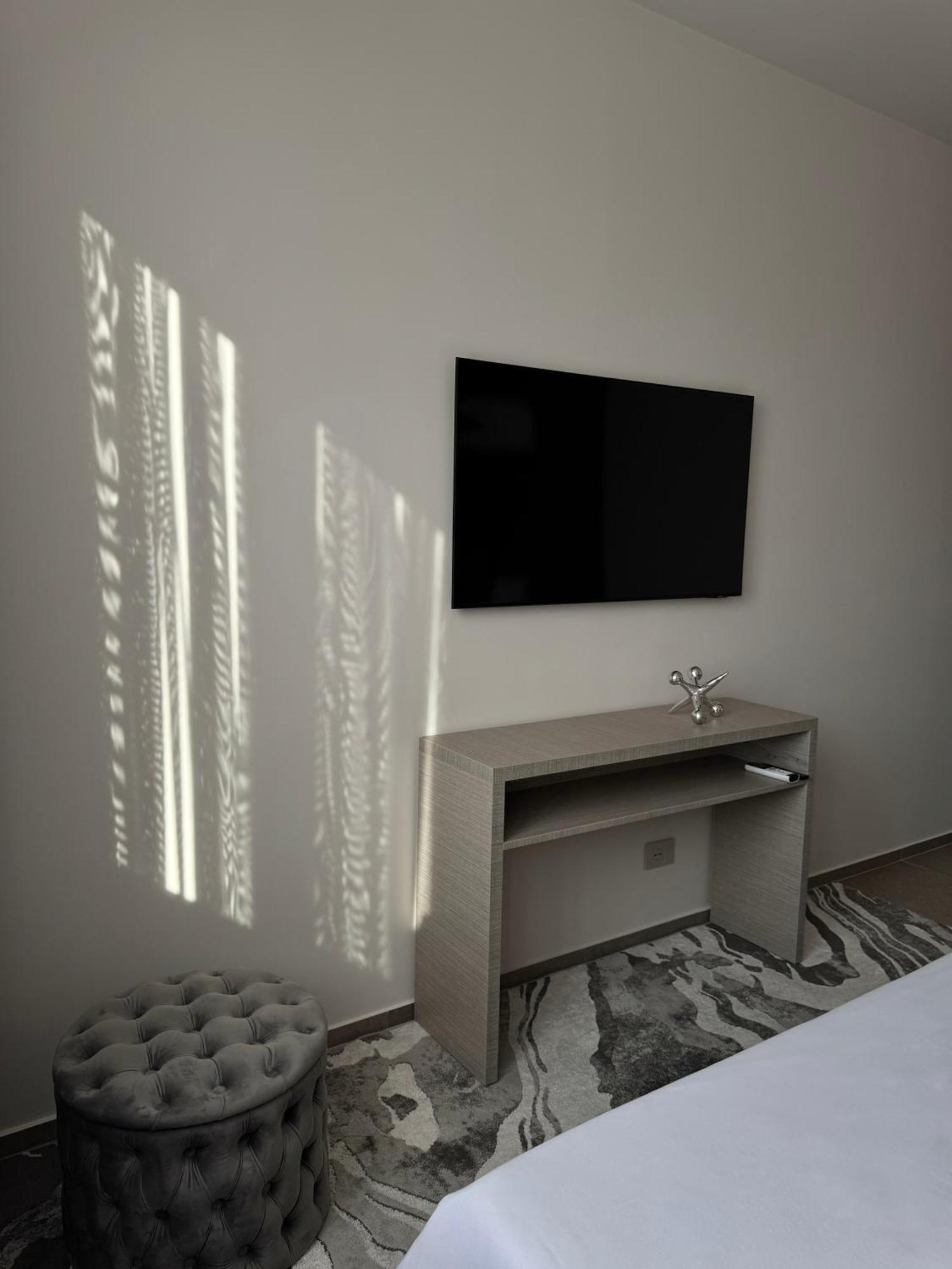 Villa Esmi Durres Kryemëdhej Esterno foto